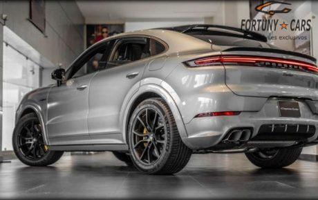 PORSCHE CAYENNE TURBO E -HYBRID GT  '2025
